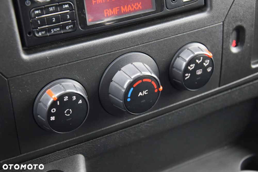 Renault MASTER / 2.3 - 150 KM / BRYGADÓWKA / DOKA / 7 OSOBOWY / DOSTAWCZE / BLASZAK / KLIMA / TEMPOMAT / SPROWADZONY - 29