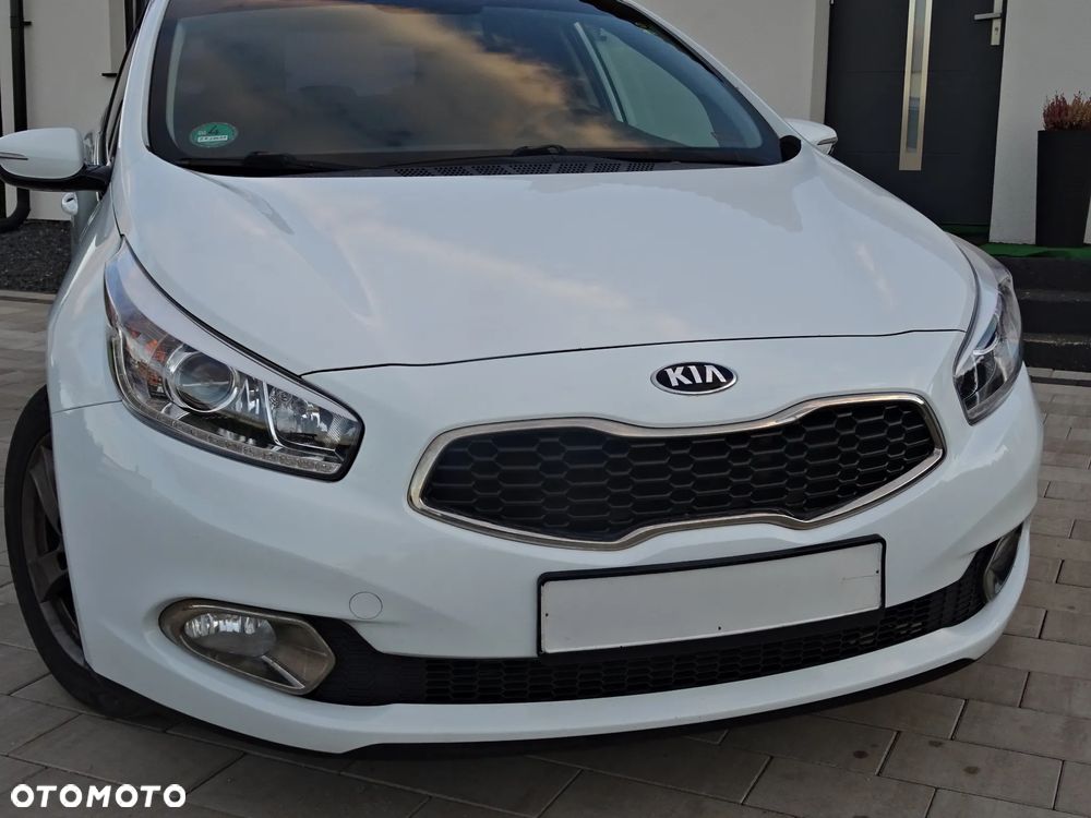Kia Ceed - 20
