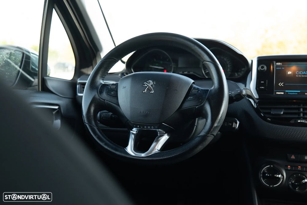 Peugeot 208 1.6 BlueHDi Style - 8