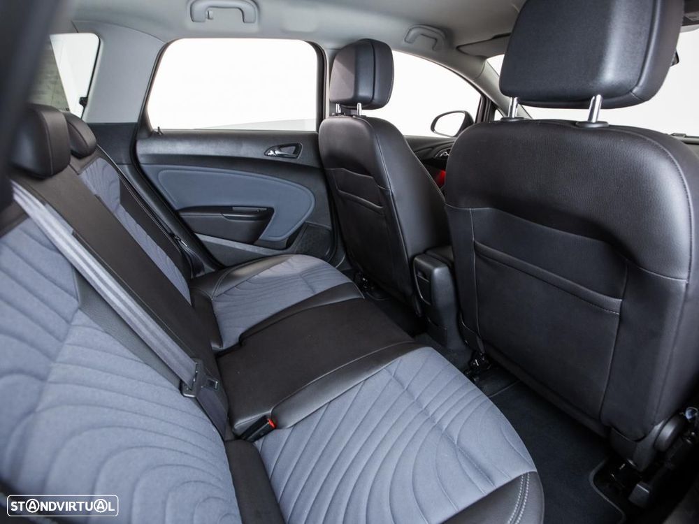 Opel Astra Sports Tourer - 10