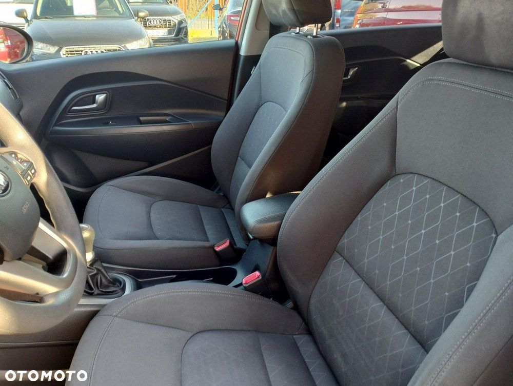 Kia Rio - 13