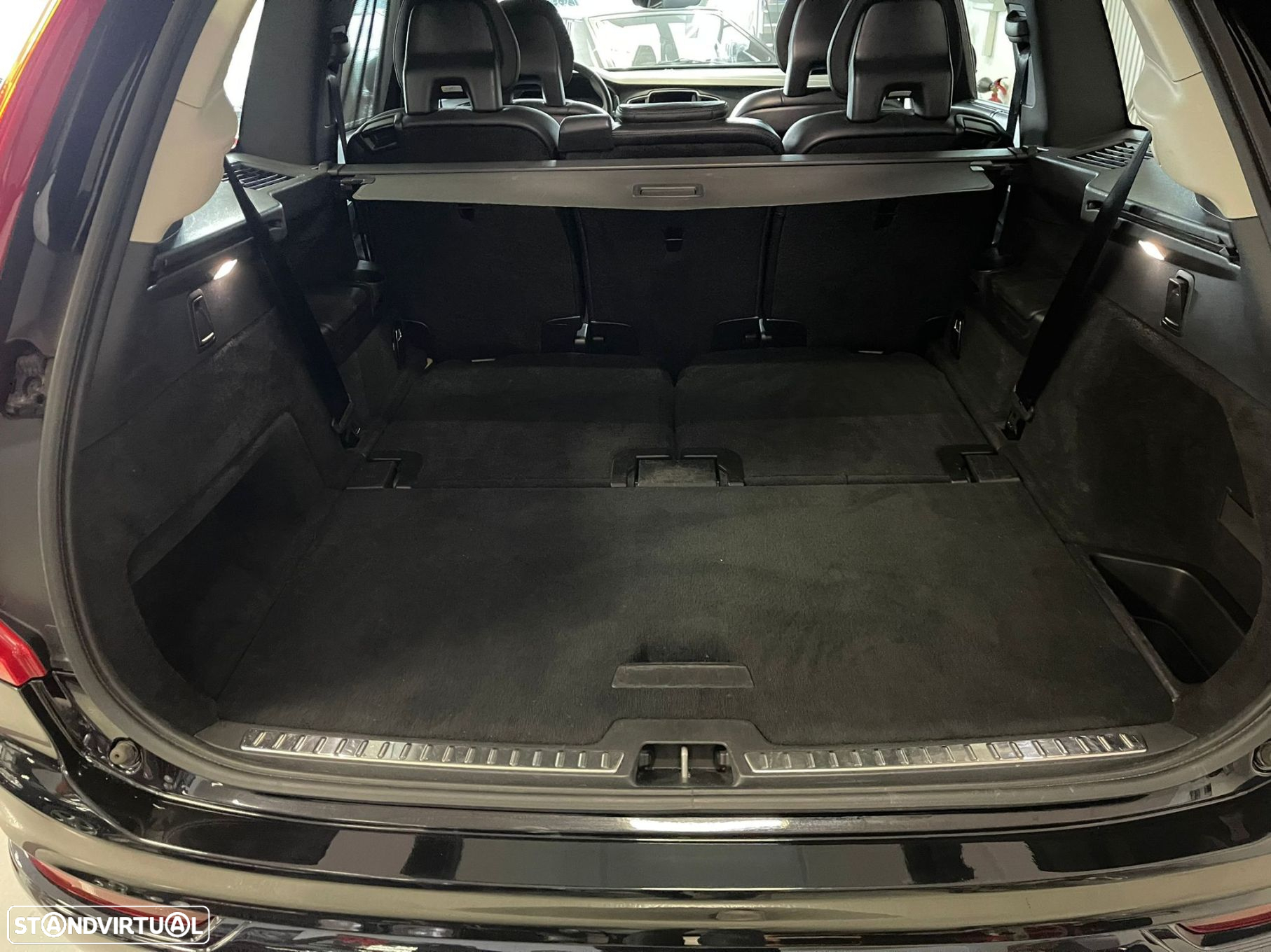 Volvo XC 90 2.0 D4 Momentum - 32