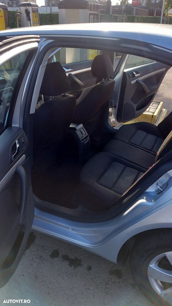 Skoda Octavia 2.0 TDI Ambiente - 8