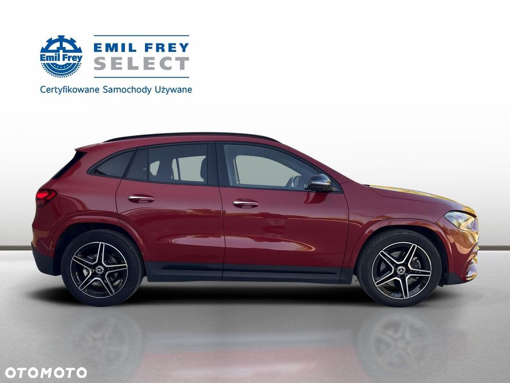 Mercedes-Benz GLA - 7