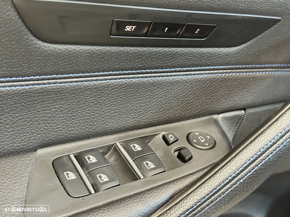 BMW 530 e Pack Desportivo M - 33