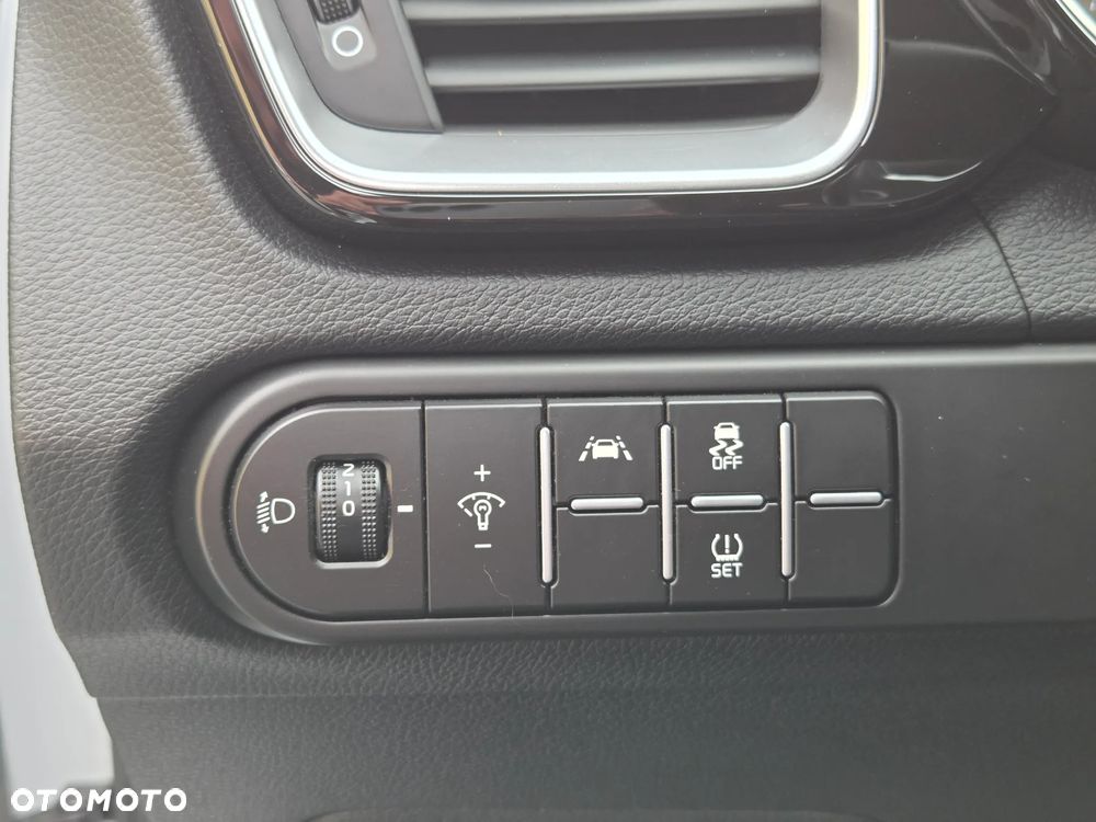 Kia Ceed 1.5 T-GDI L Business Line Plus DCT - 31