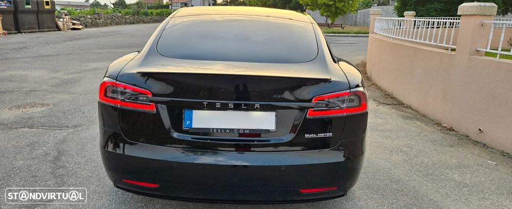 Tesla Model S Performance Ludicrous AWD - 43