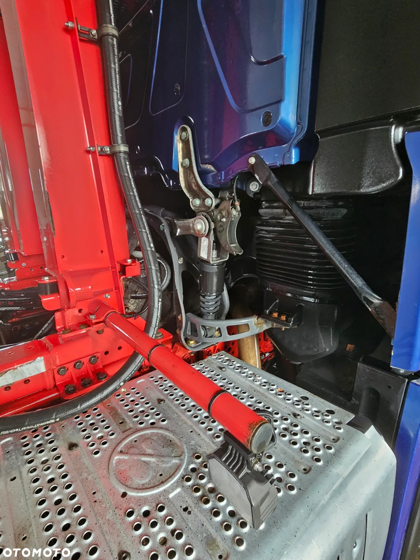 Mercedes-Benz Actros - 4