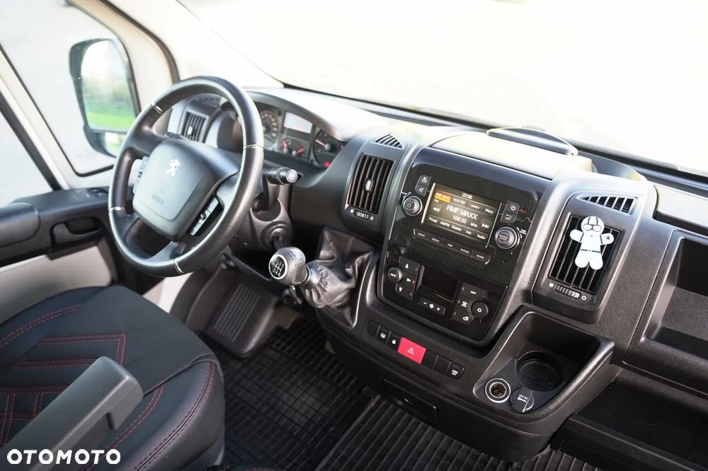 Peugeot BOXER /  9 OSOBOWY /  BLASZAK / FURGON / BOGATE WYPOSAŻENIE / - 27