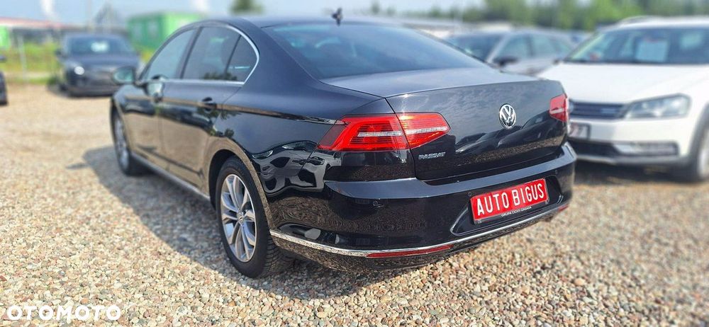 Volkswagen Passat - 8