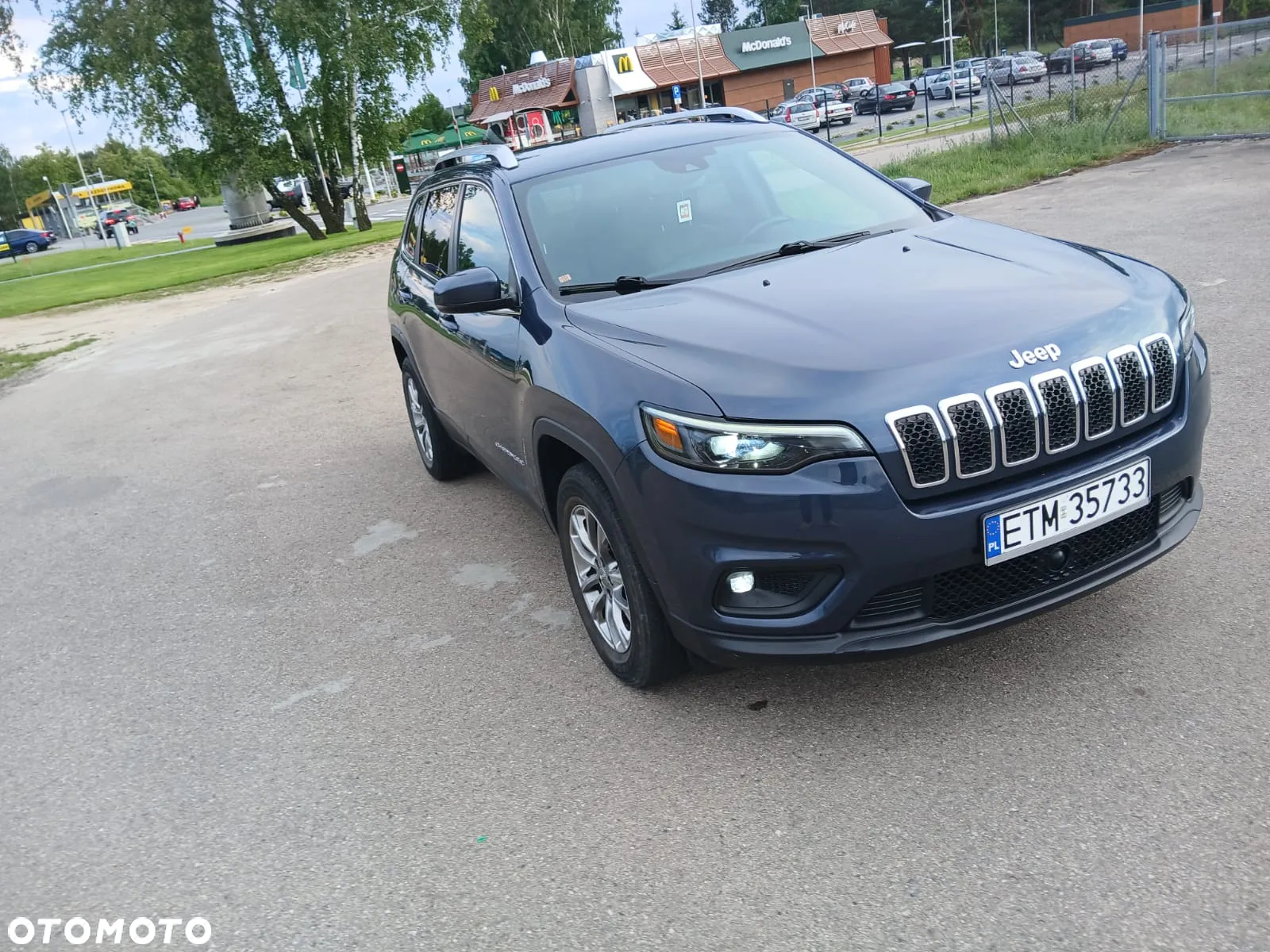 Jeep Cherokee - 2