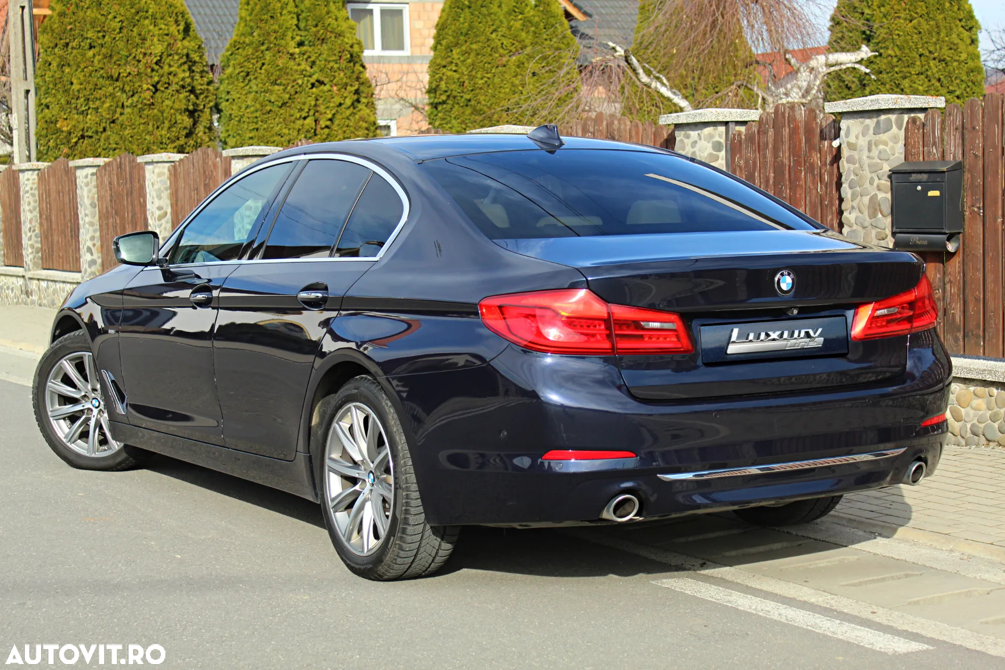 BMW Seria 5 520d xDrive Aut. Luxury Line - 5