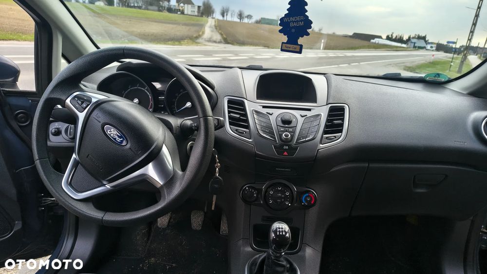 Ford Fiesta 1.25 Ambiente - 19