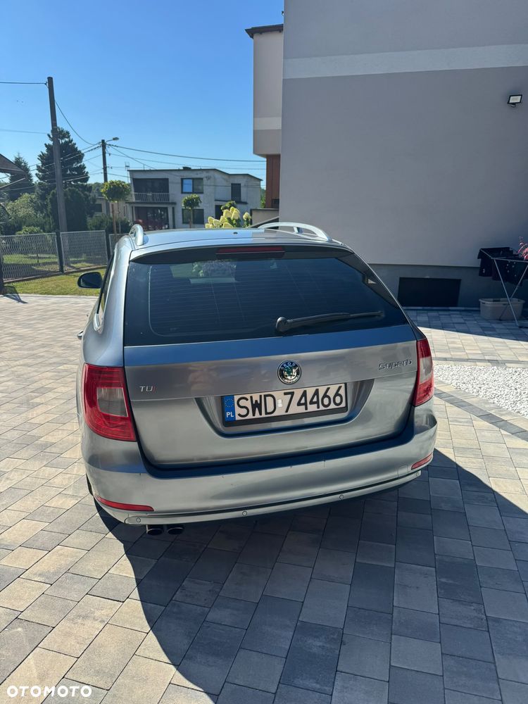 Skoda Superb 2.0 TDI Elegance - 4