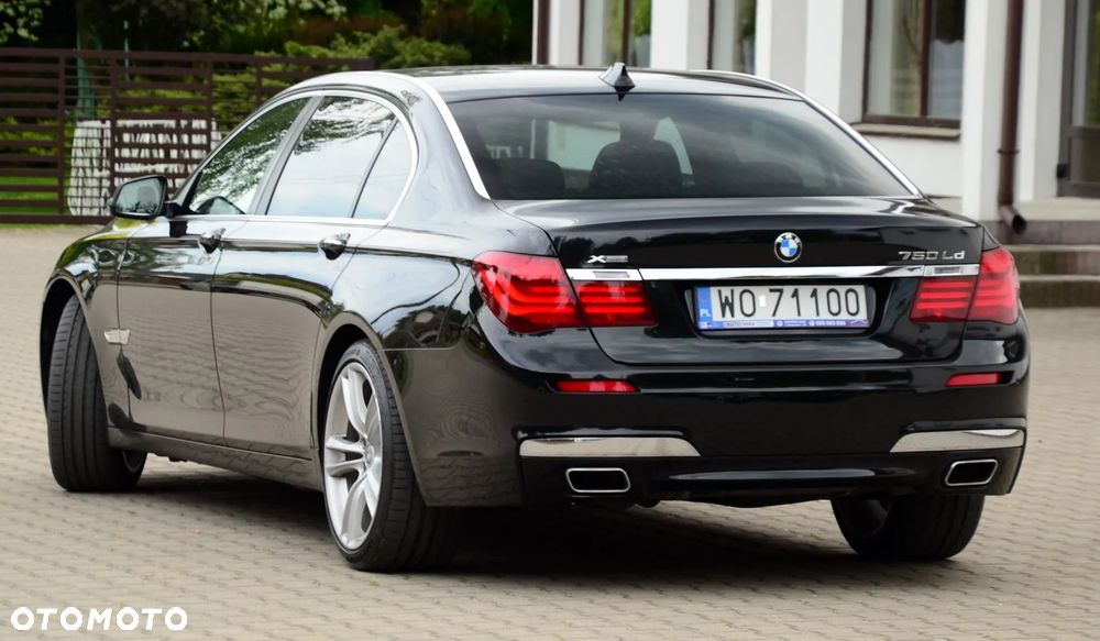 BMW Seria 7 750Ld xDrive - 15