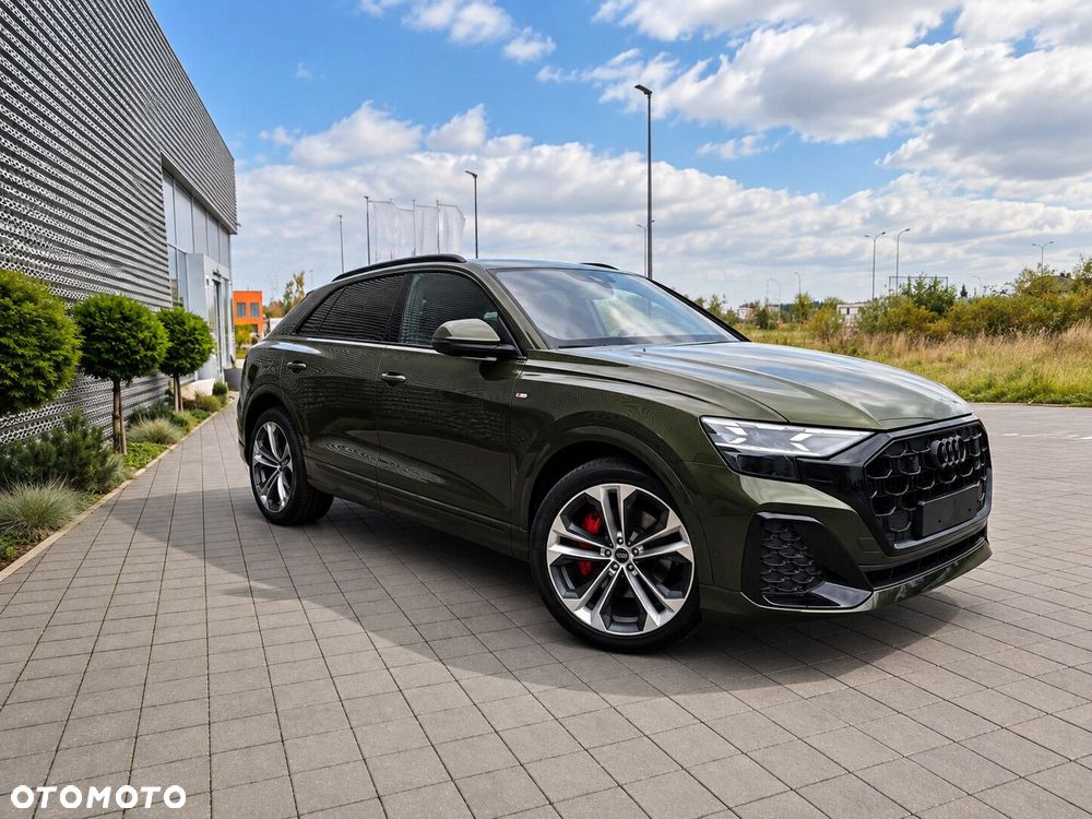Audi Q8 - 8