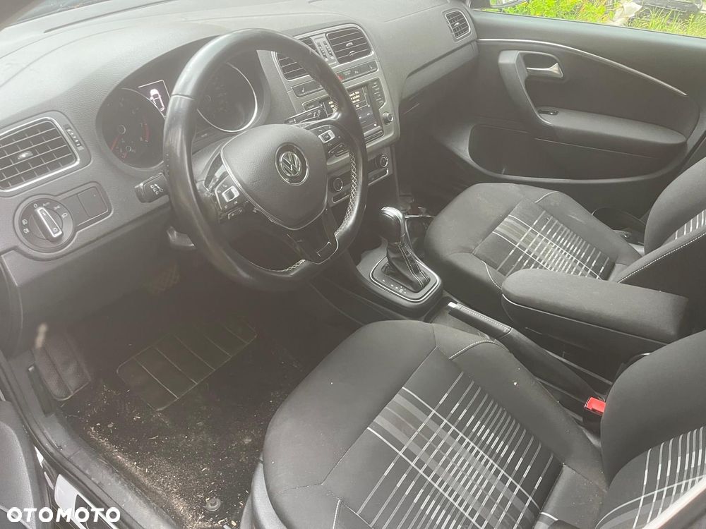 Volkswagen Polo 1.2 TSI Blue Motion Technology DSG Lounge - 20