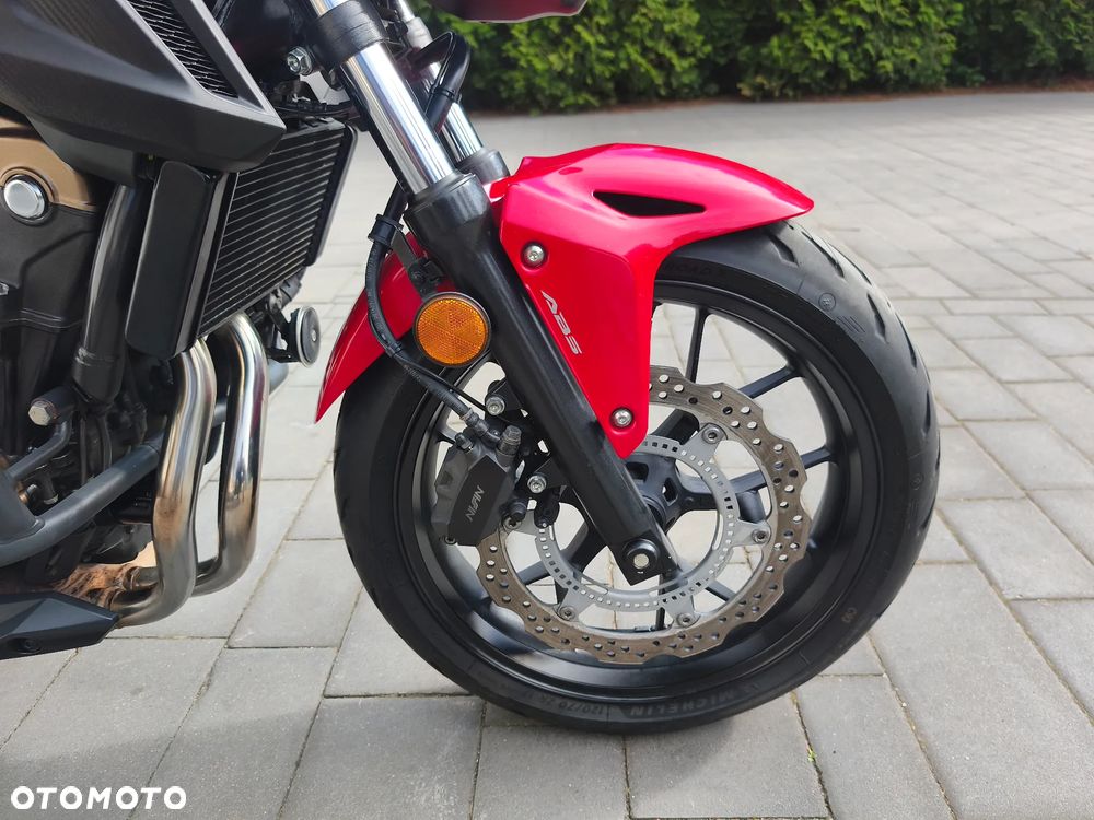 Honda CB - 10