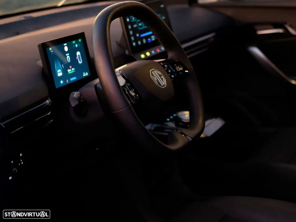 MG MG4 64 kWh Luxury - 4