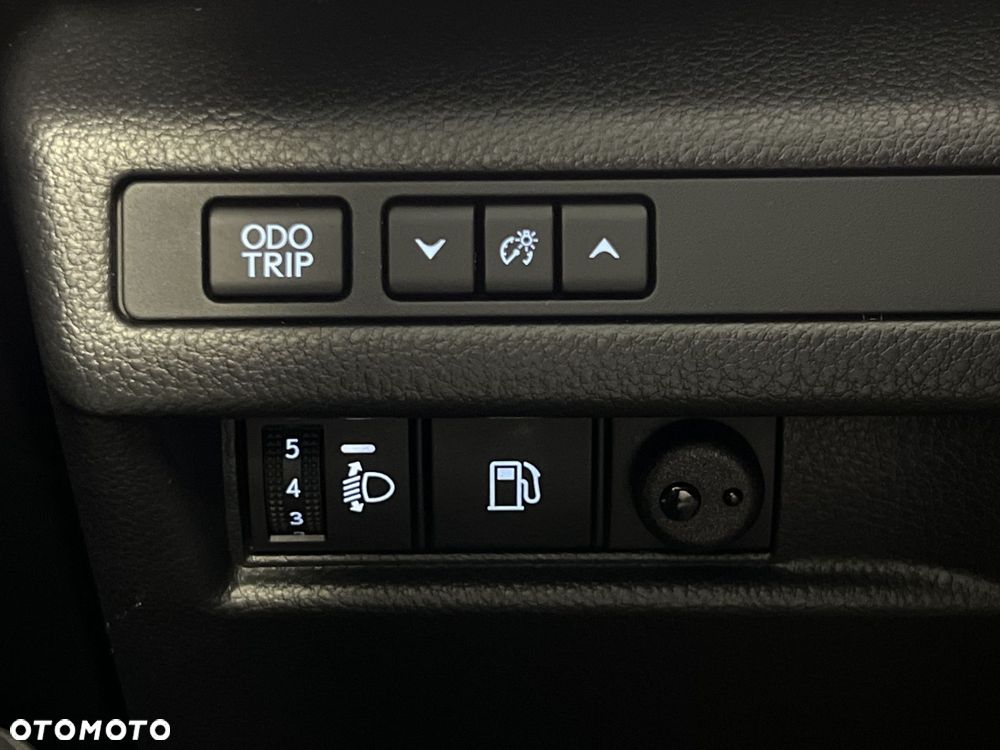 Lexus LBX 1.5 Hybrid - 29