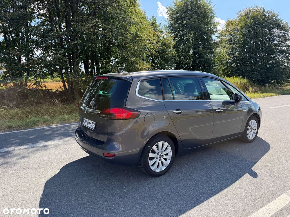 Opel Zafira 2.0 CDTI Cosmo - 4