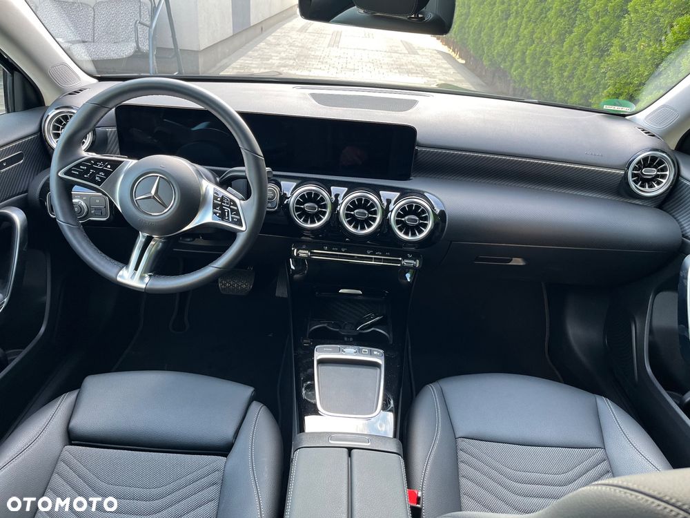Mercedes-Benz Klasa A 180 7G-DCT - 19