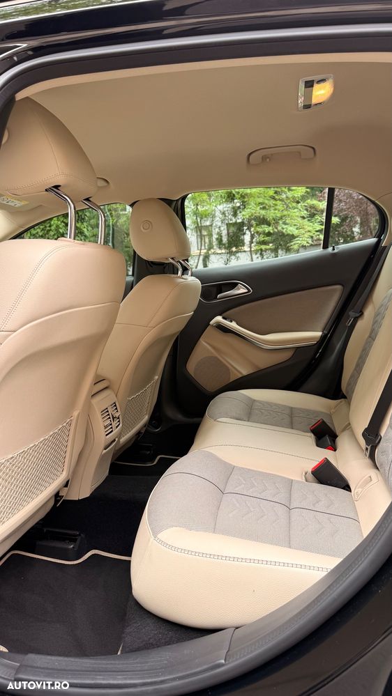 Mercedes-Benz GLA 220 4MATIC - 11