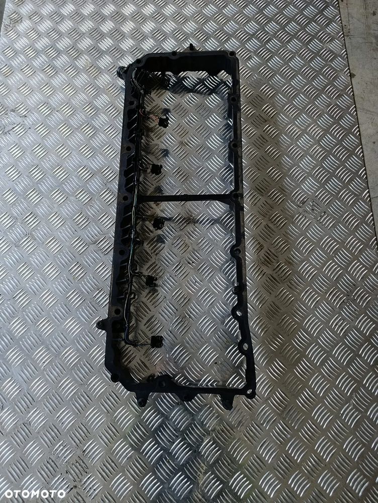 PODSTAWA POKRYWA ZAWORÓW WIĄZKA RENAULT GAMA D DTI 8 VOLVO FE FL D8K - 2