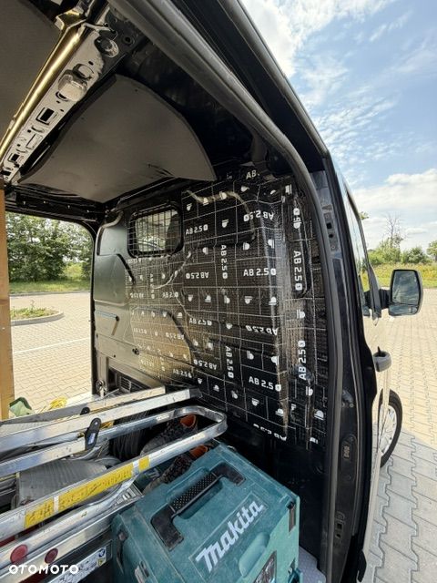 Ford TRANSIT CUSTOM - 21