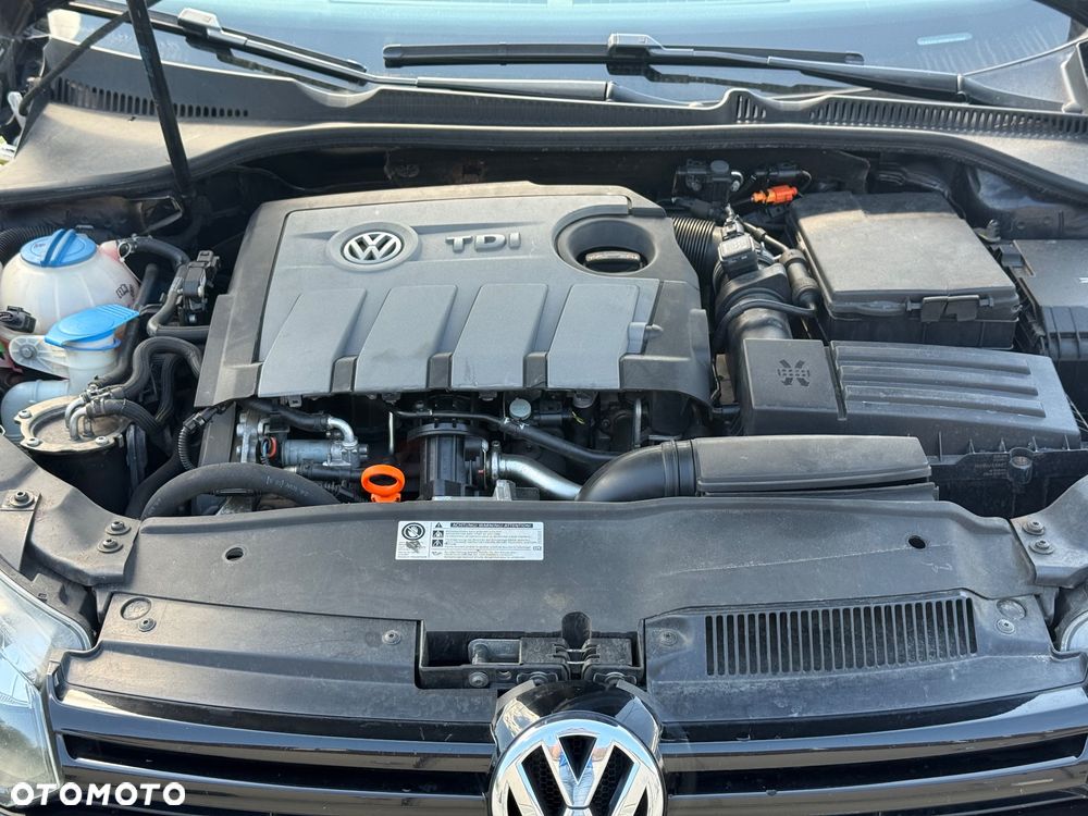 Volkswagen Golf 1.6 TDI Comfortline - 14
