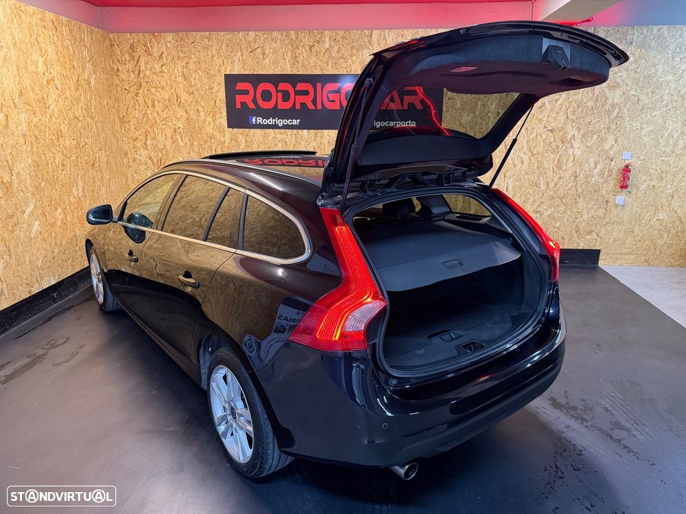 Volvo V60 1.6 D2 Drive Momentum Start/Stop - 18
