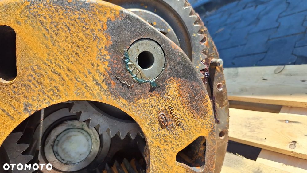 półoś obudowa 300578a4 322959a8osi przedniej mostu 86985668r case steiger 435 530 stx 450 500 - 4