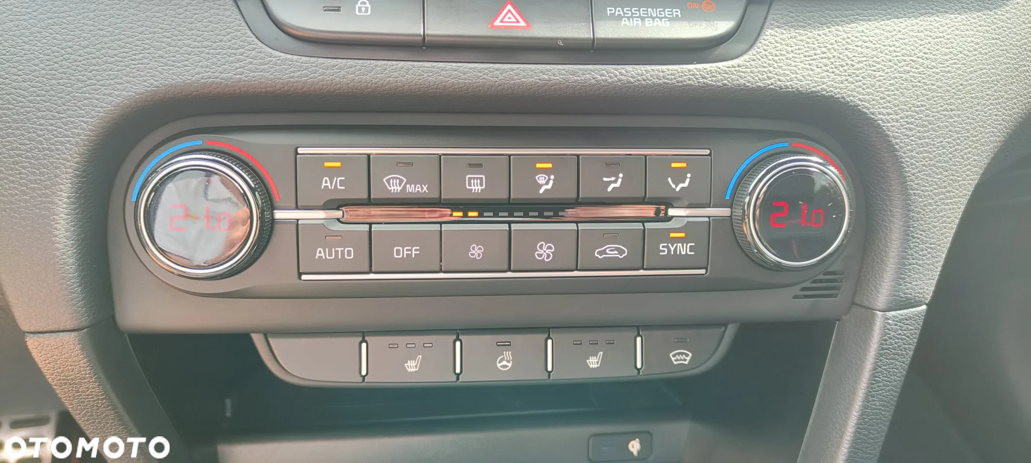 Kia ProCeed 1.6 T-GDI GT DCT - 22