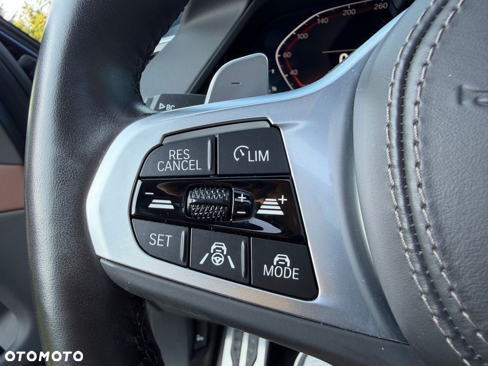 BMW X6 - 26