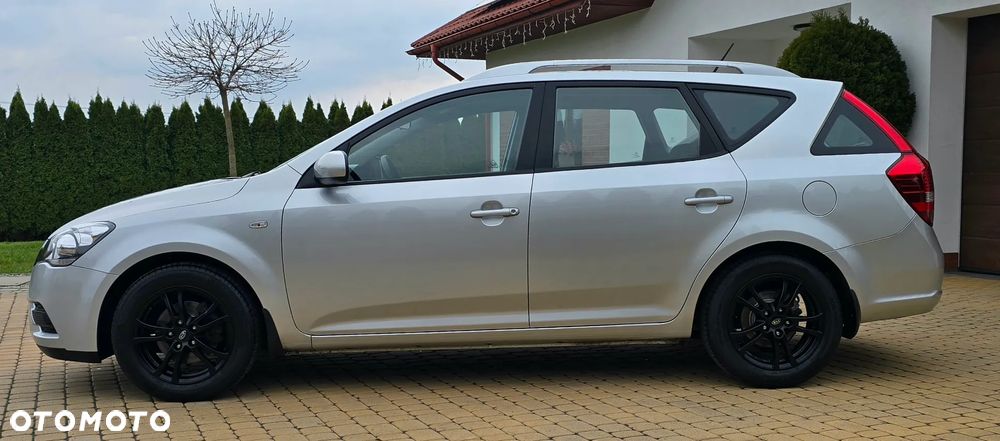 Kia Ceed - 6