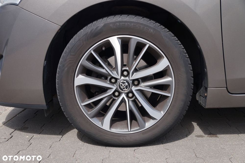 Toyota Verso 1.8 Prestige MS 7os EU6 - 16