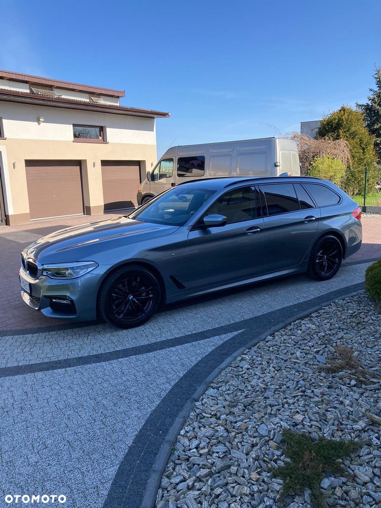 BMW Seria 5 520d M Sport - 10