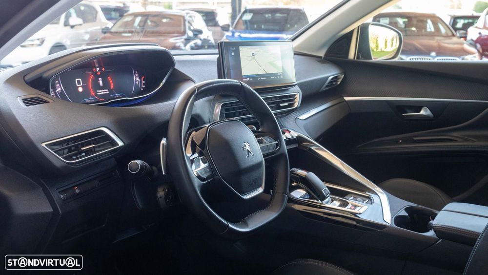 Peugeot 3008 1.5 BlueHDi Allure EAT8 - 4