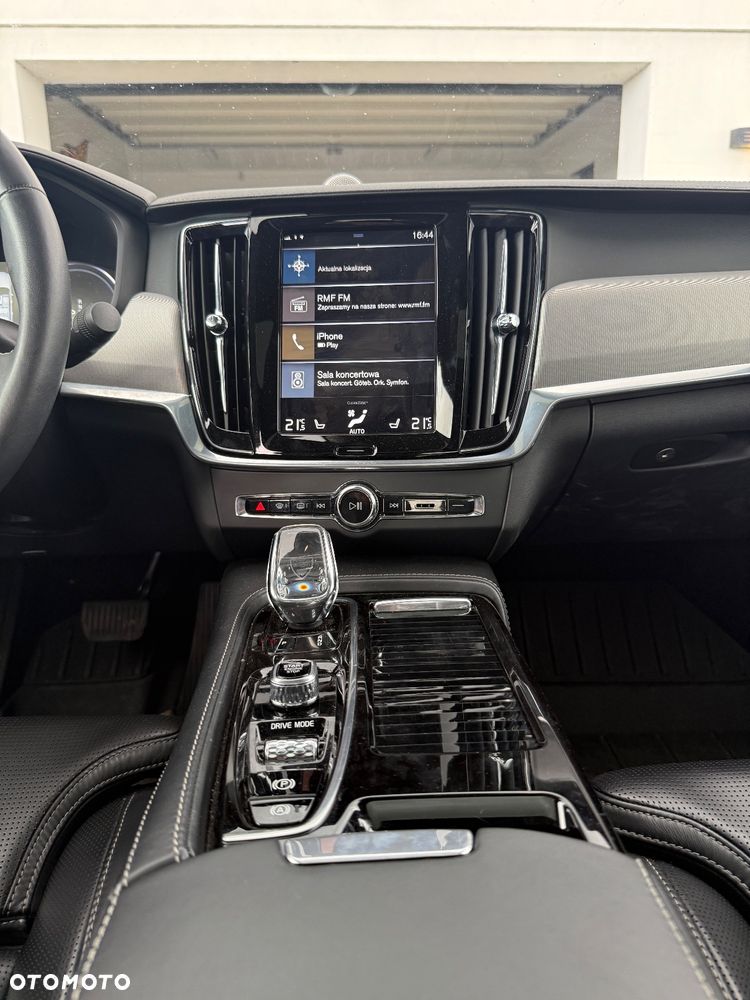 Volvo S90 T8 AWD Plug-In Hybrid Inscription - 9