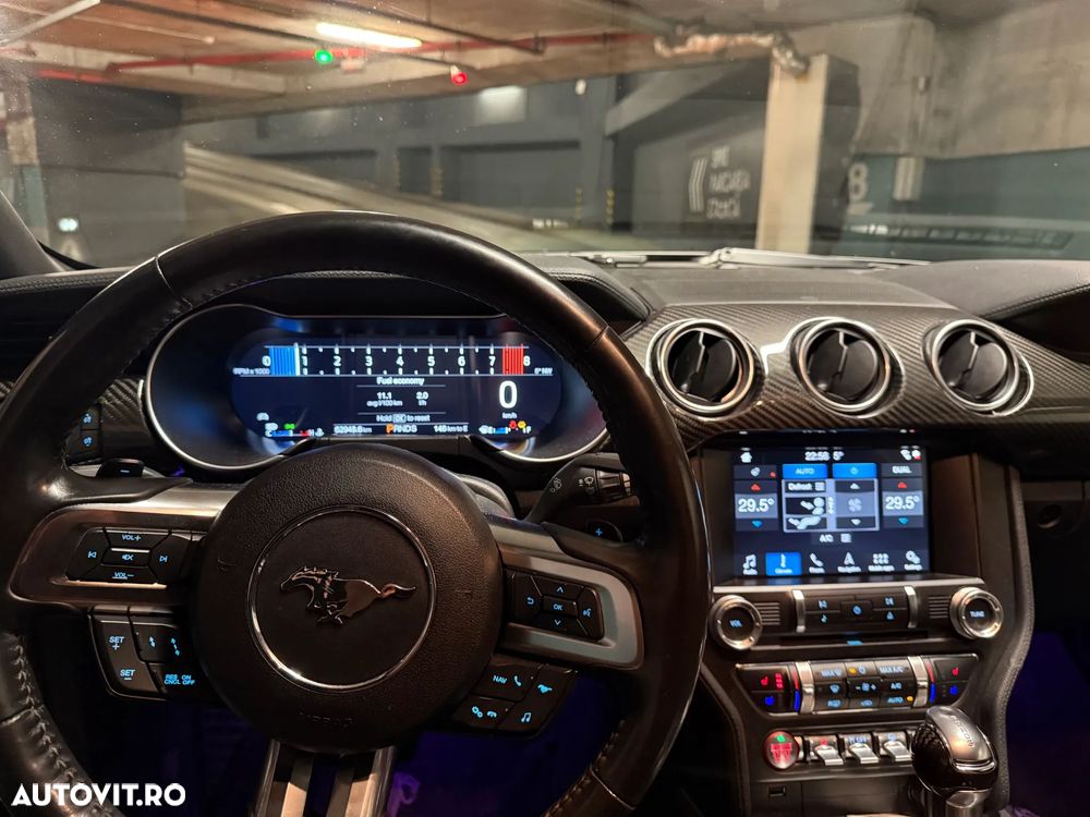 Ford Mustang - 11