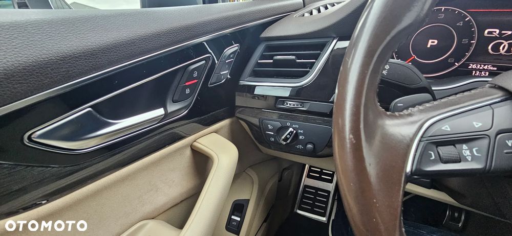 Audi Q7 - 18