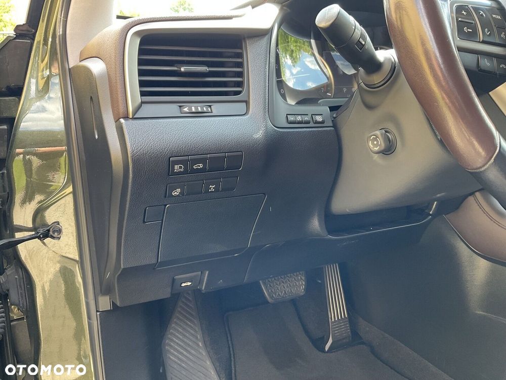 Lexus RX - 23