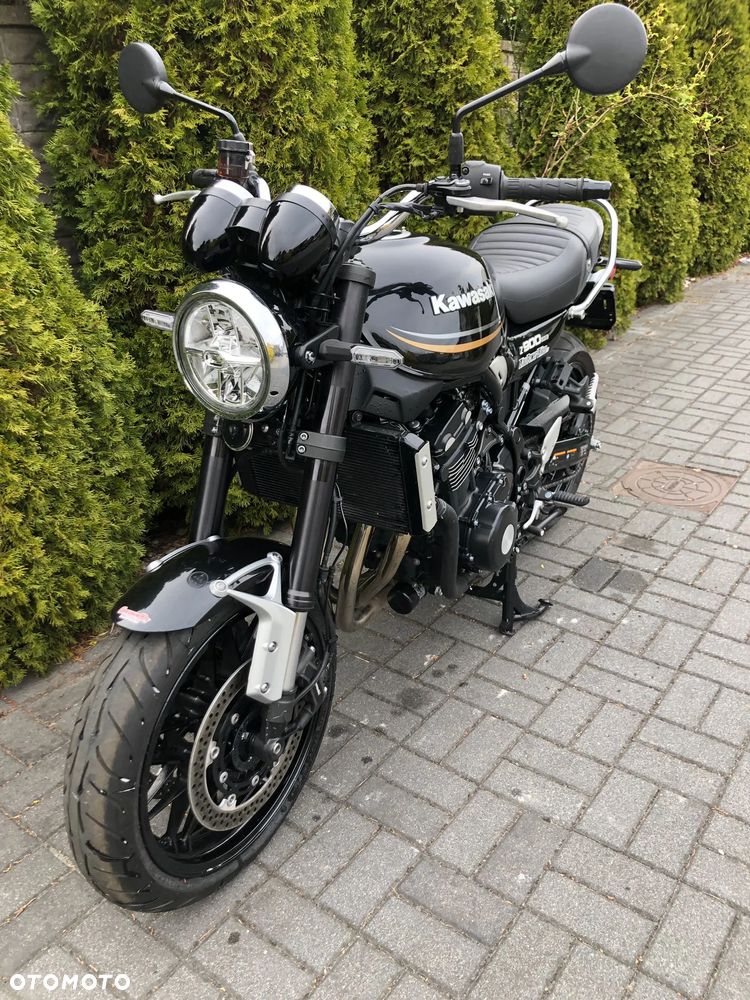 Kawasaki Z 900 RS - 5