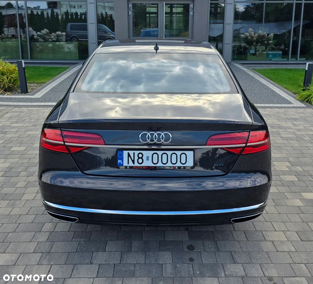 Audi A8 4.2 TDI DPF (clean diesel) quattro tiptronic - 17
