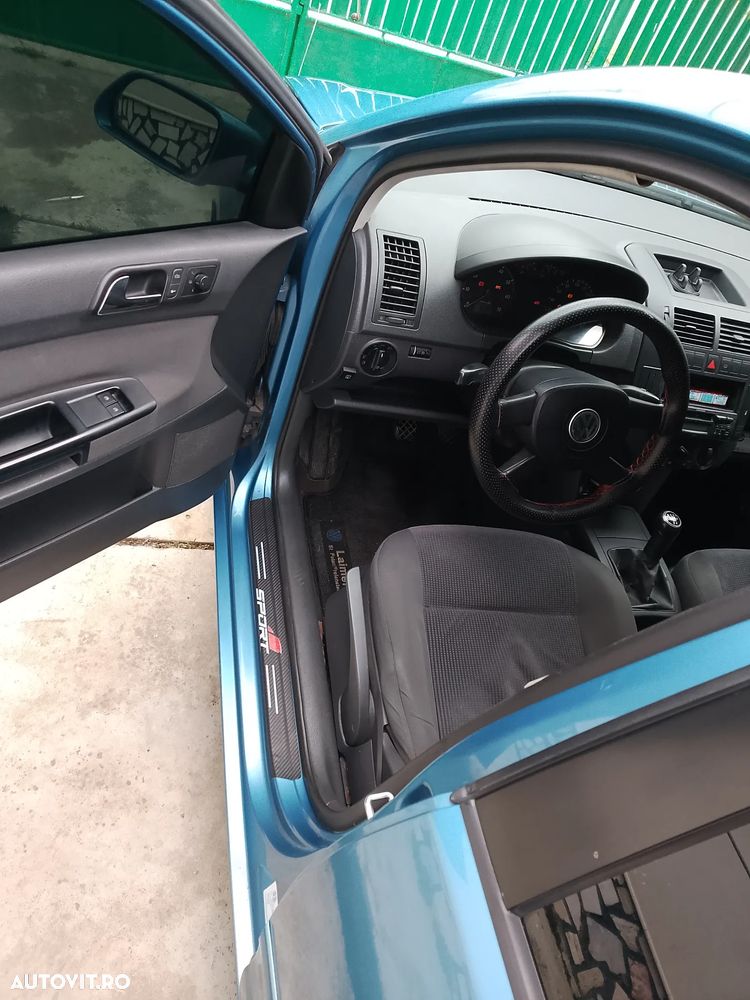 Volkswagen Polo 1.2 Attractive - 6