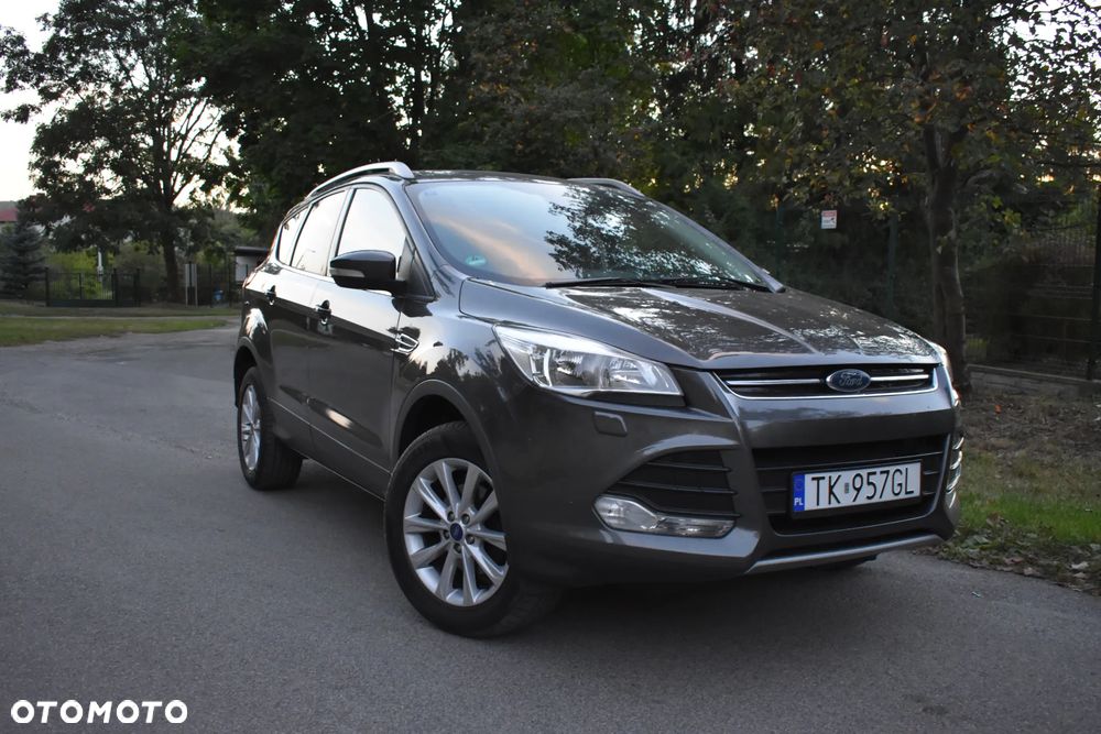 Ford Kuga 1.5 EcoBoost 2x4 Titanium - 18