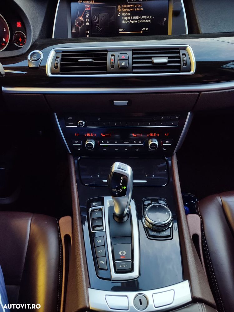 BMW Seria 5 530d xDrive Aut. Luxury Line - 26