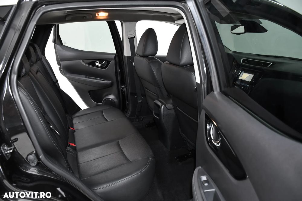 Nissan Qashqai 1.6 DCI Start/Stop X-TRONIC Tekna - 15