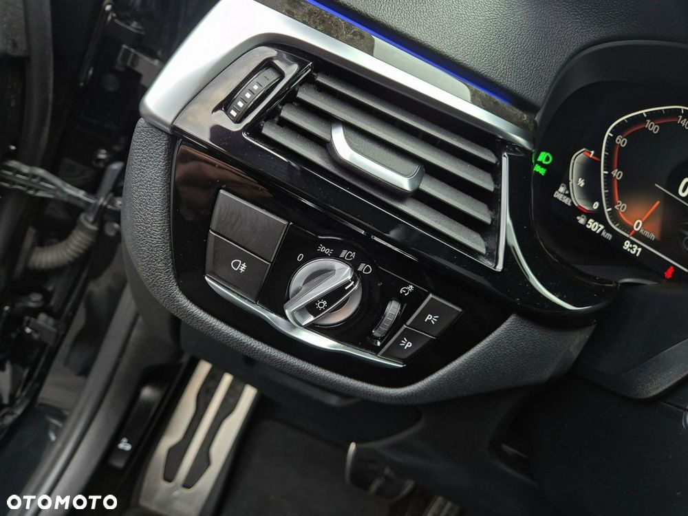 BMW Seria 5 - 16