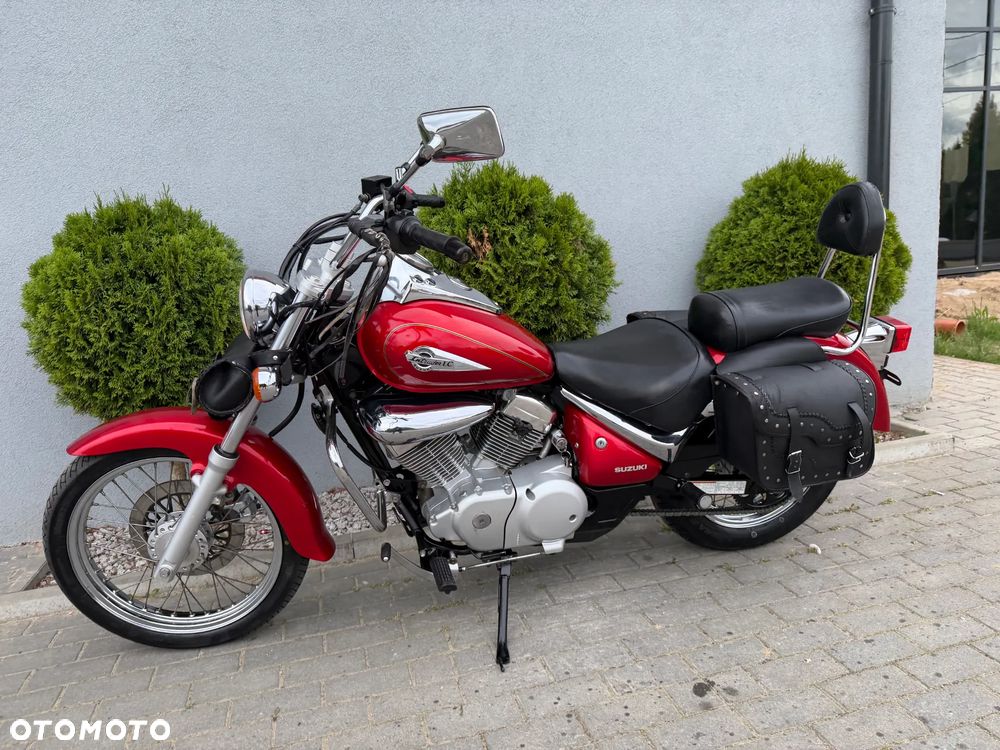Suzuki Intruder - 34